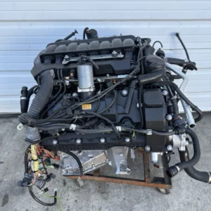 2006-2010 BMW N62 4.8L V8 engine 4 2006-2010 BMW N62 4.8L V8 engine 4