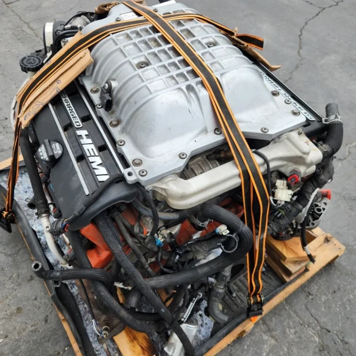 2016 OEM Dodge Challenger 6.2L V8 RWD Engine Motor Long Block Assembly 3 2016 OEM Dodge Challenger 6.2L V8 RWD Engine Motor Long Block Assembly 3